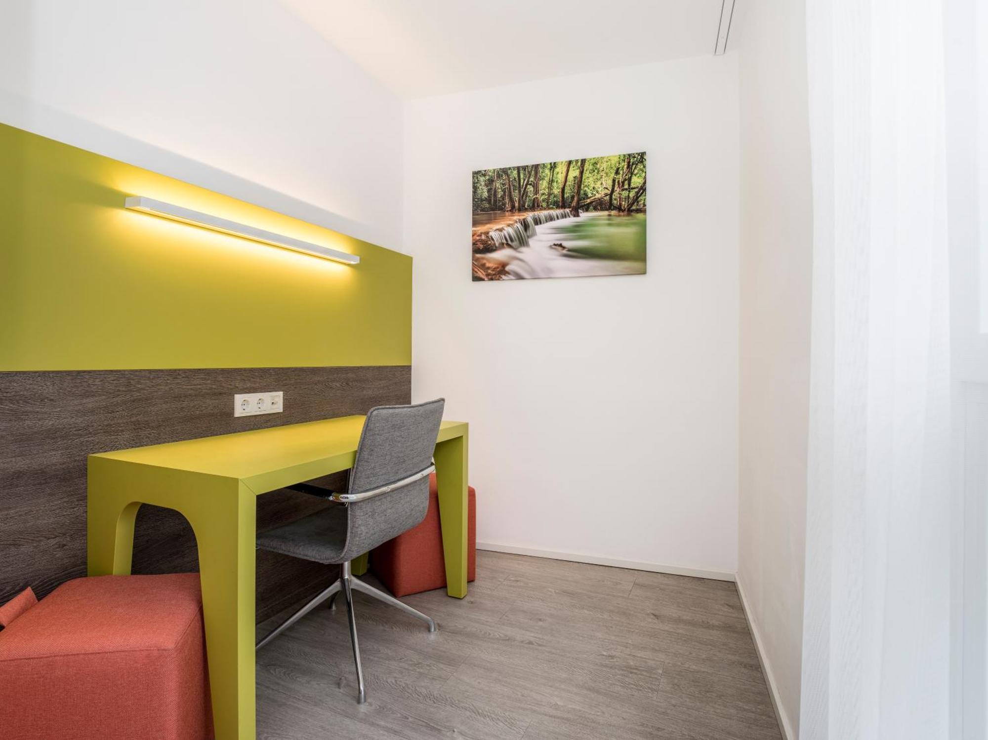Eco Hotel 3*